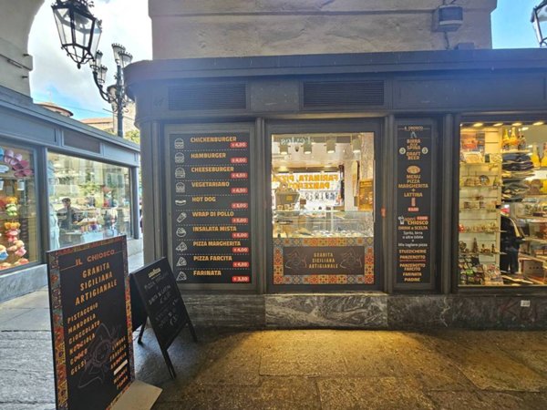 negozio in vendita a Torino in zona Centro Storico