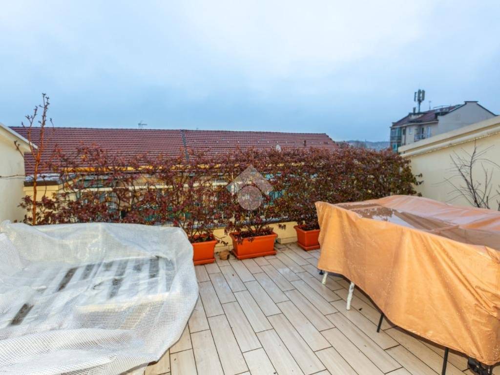 appartamento in vendita a Torino in zona Mirafiori Sud