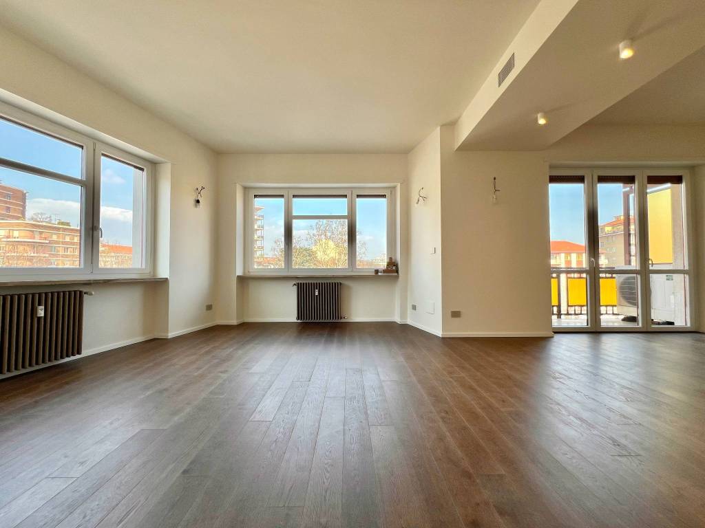 appartamento in vendita a Torino in zona Cit Turin