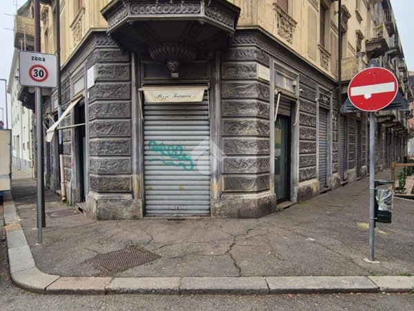 negozio in vendita a Torino in zona Aurora
