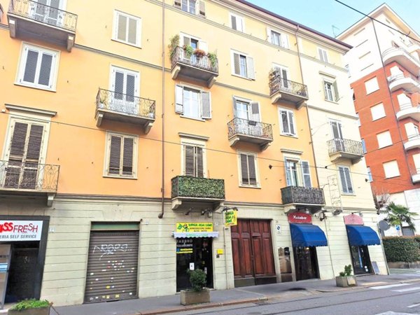 appartamento in vendita a Torino in zona Cit Turin
