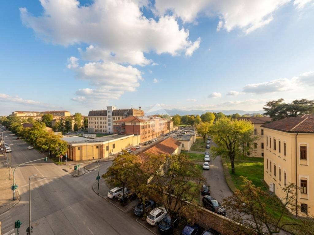 appartamento in vendita a Torino in zona Santa Rita