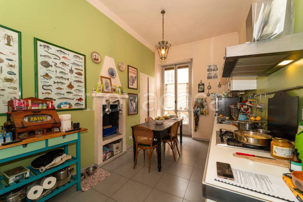 appartamento in vendita a Torino in zona Aurora