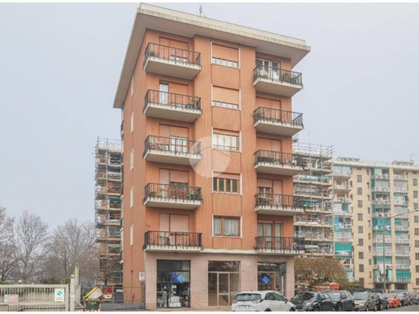 appartamento in vendita a Torino in zona Lucento