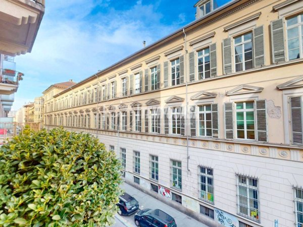 appartamento in vendita a Torino in zona San Salvario