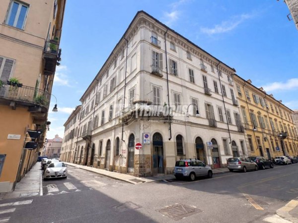 appartamento in vendita a Torino in zona Centro Storico