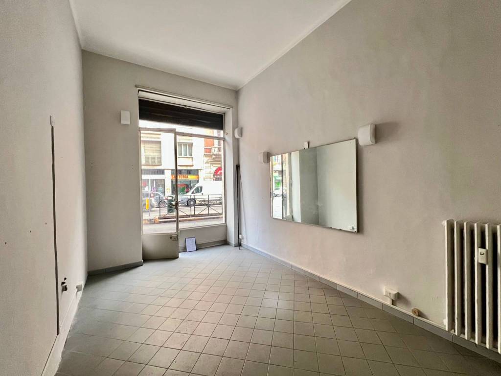 negozio in vendita a Torino in zona San Salvario