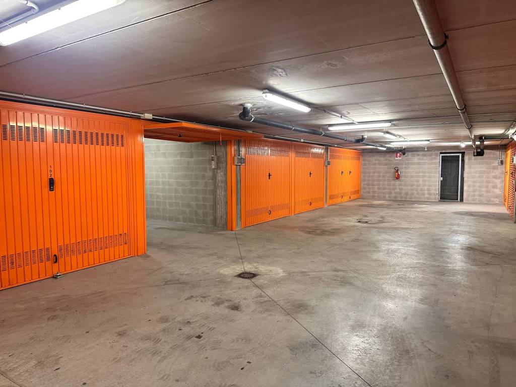 locale di sgombero in vendita a Torino in zona Borgo San Paolo