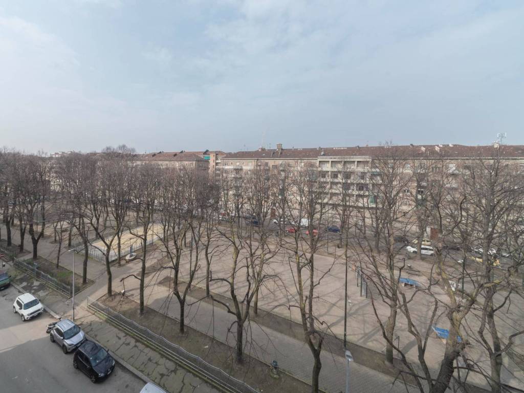 appartamento in vendita a Torino in zona Aurora