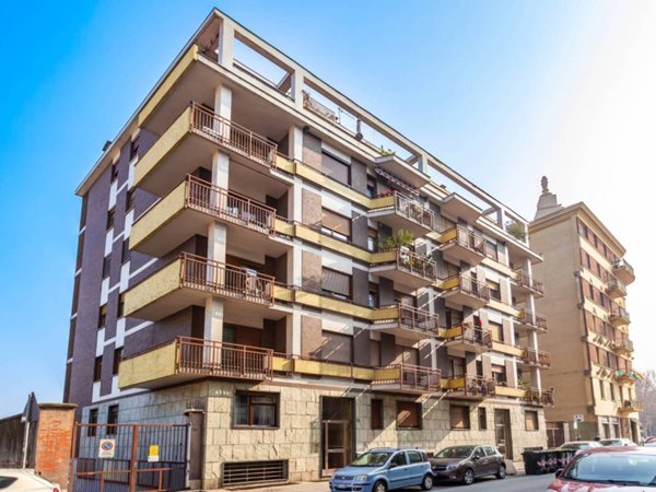 appartamento in vendita a Torino in zona Aurora