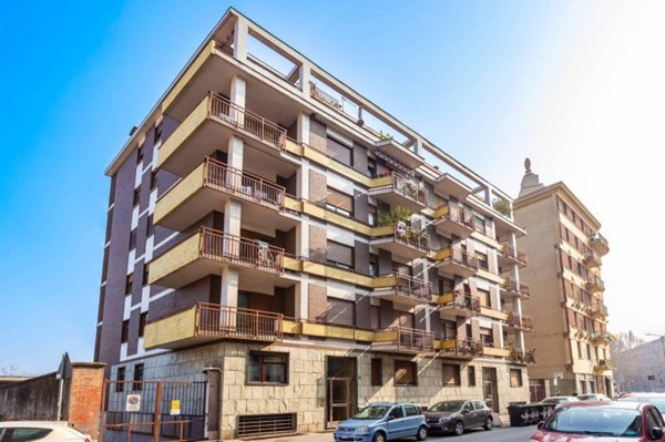 appartamento in vendita a Torino in zona Aurora