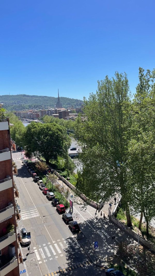 appartamento in vendita a Torino in zona Aurora