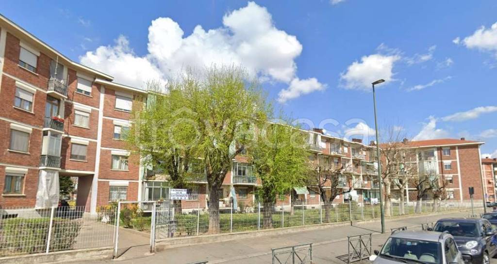 appartamento in vendita a Torino in zona Lucento