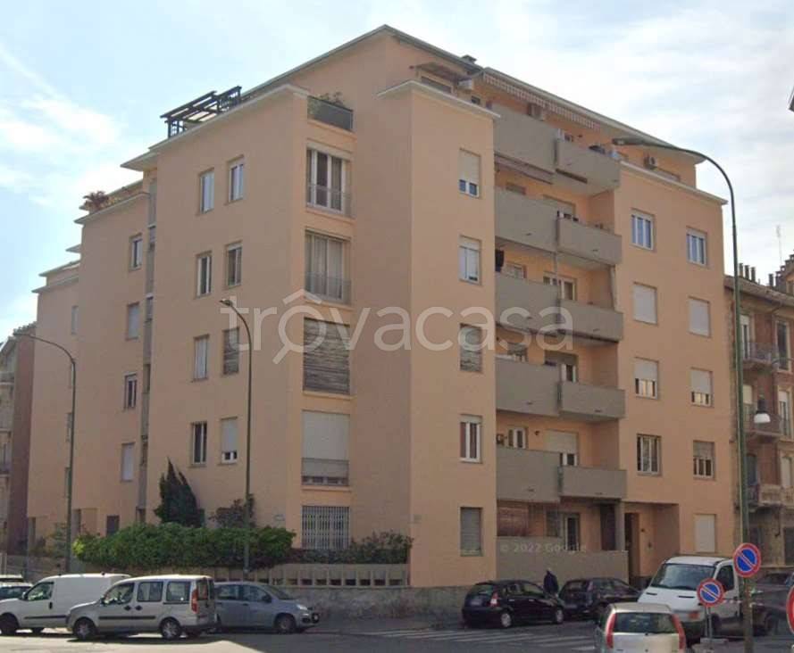 appartamento in vendita a Torino in zona Cenisia