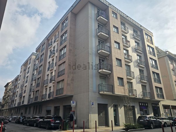 locale commerciale in vendita a Torino in zona Crocetta