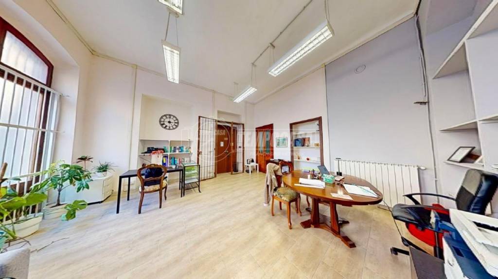 negozio in vendita a Torino in zona San Donato