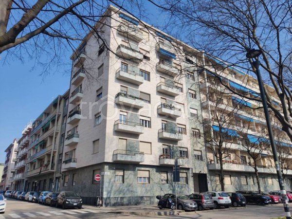 appartamento in vendita a Torino in zona Vanchiglia