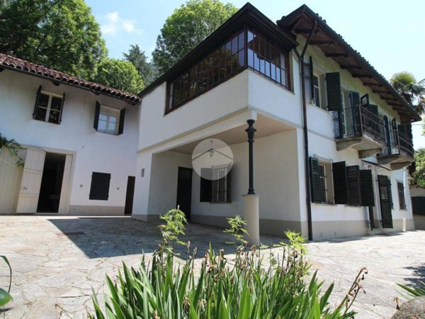 casa indipendente in vendita a Torino in zona Cavoretto