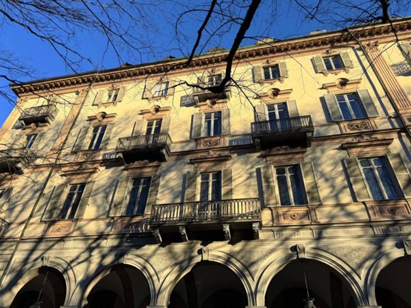 appartamento in vendita a Torino in zona Centro Storico