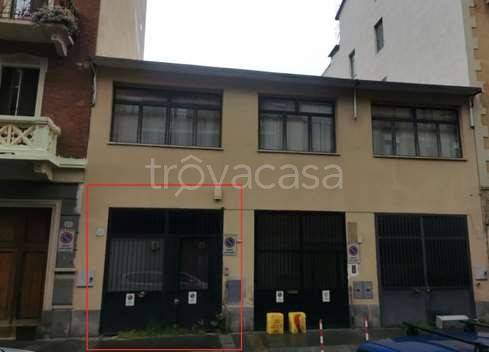negozio in vendita a Torino in zona Borgo San Paolo