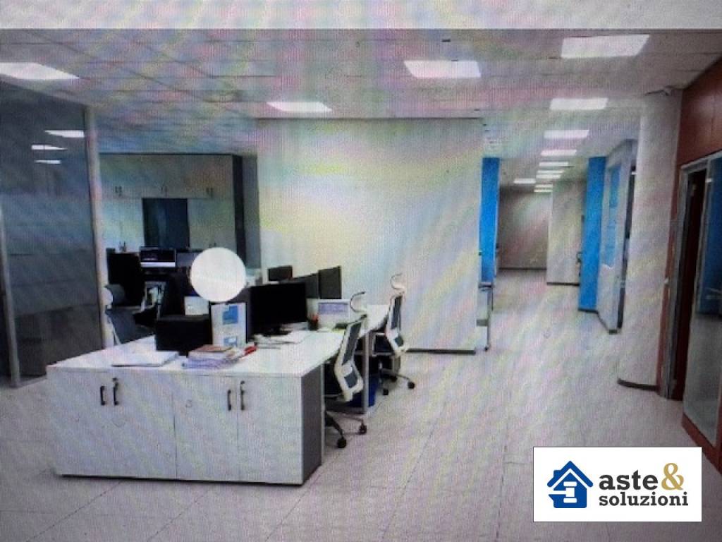 ufficio in vendita a Torino in zona Mirafiori Sud