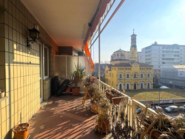 appartamento in vendita a Torino in zona Parella