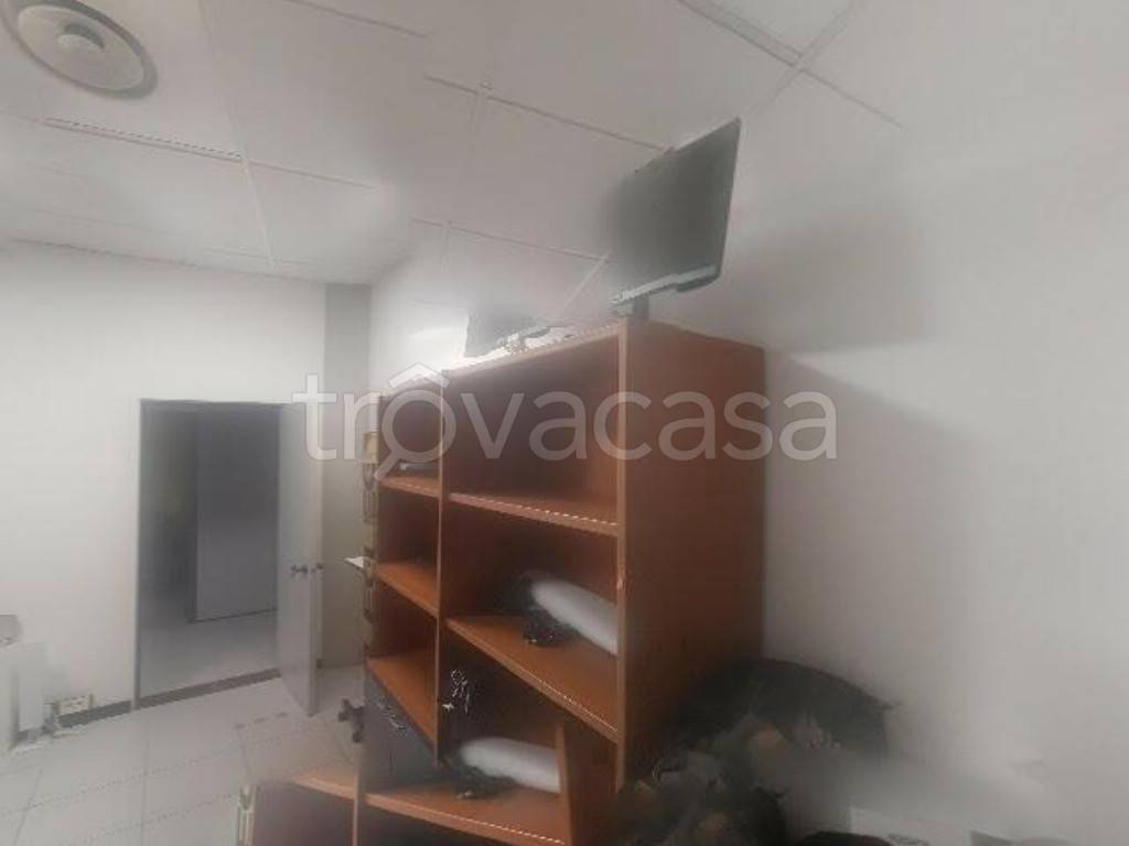 ufficio in vendita a Torino in zona Mirafiori Sud