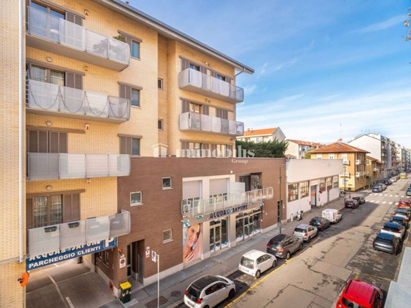 appartamento in vendita a Torino in zona Parella