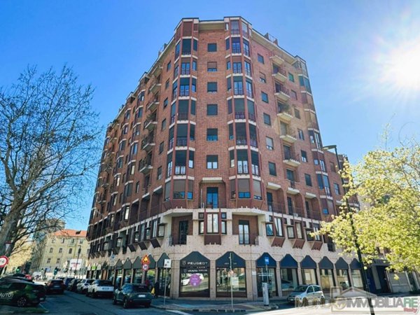 appartamento in vendita a Torino in zona Lingotto
