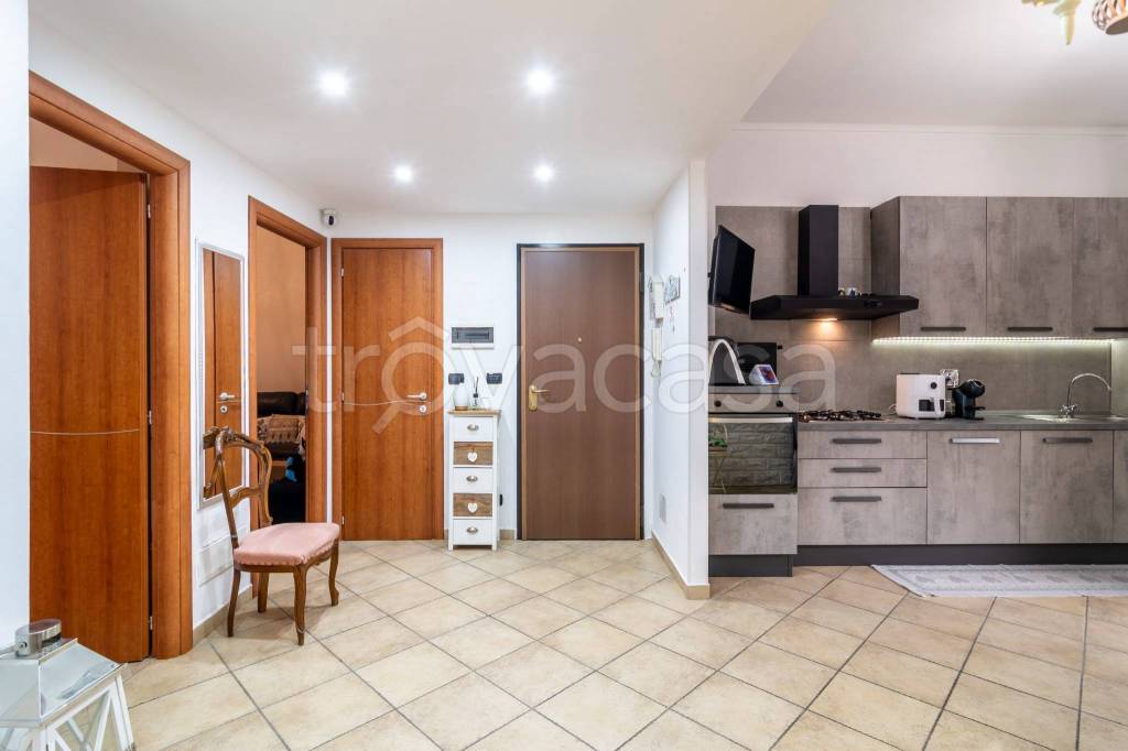 appartamento in vendita a Torino in zona Borgata Vittoria