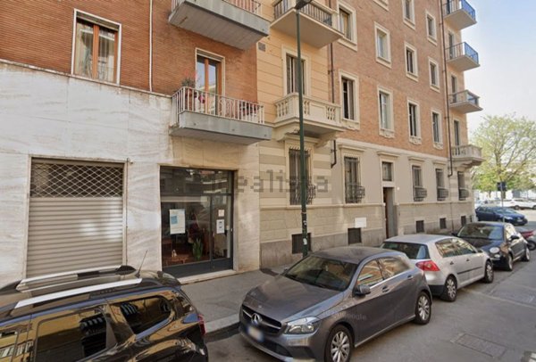 negozio in vendita a Torino in zona Borgo San Paolo