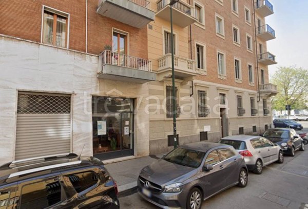 negozio in vendita a Torino in zona Borgo San Paolo