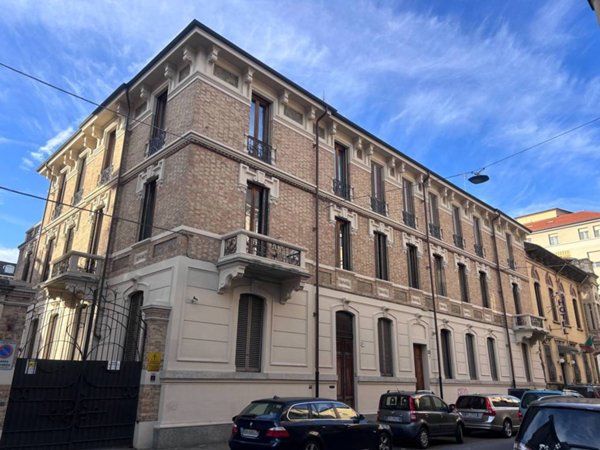 ufficio in vendita a Torino in zona San Donato