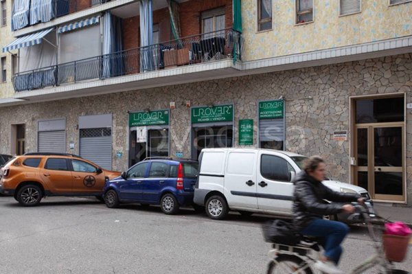 negozio in vendita a Torino in zona Barriera di Milano