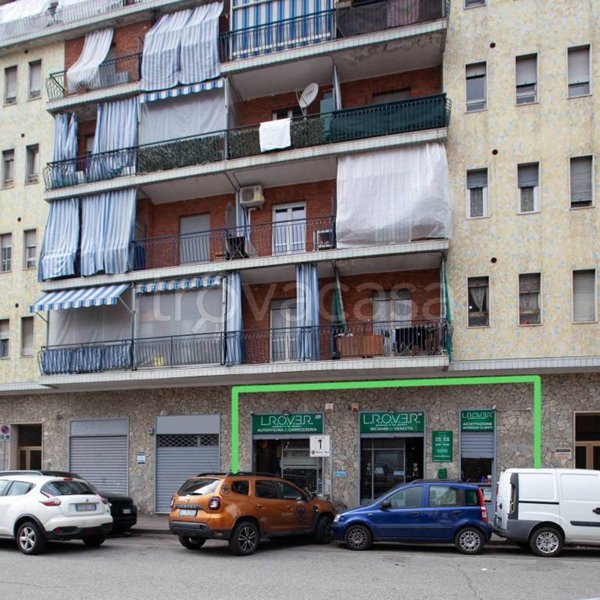 negozio in vendita a Torino in zona Barriera di Milano