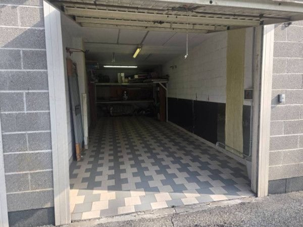 negozio in vendita a Torino in zona Borgata Vittoria