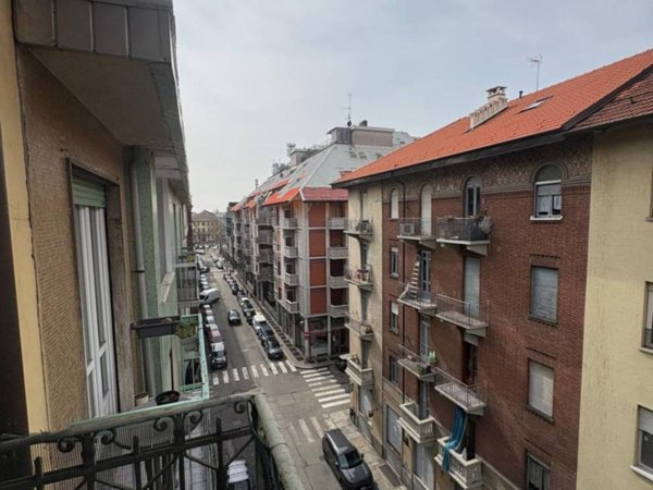 appartamento in vendita a Torino in zona San Salvario