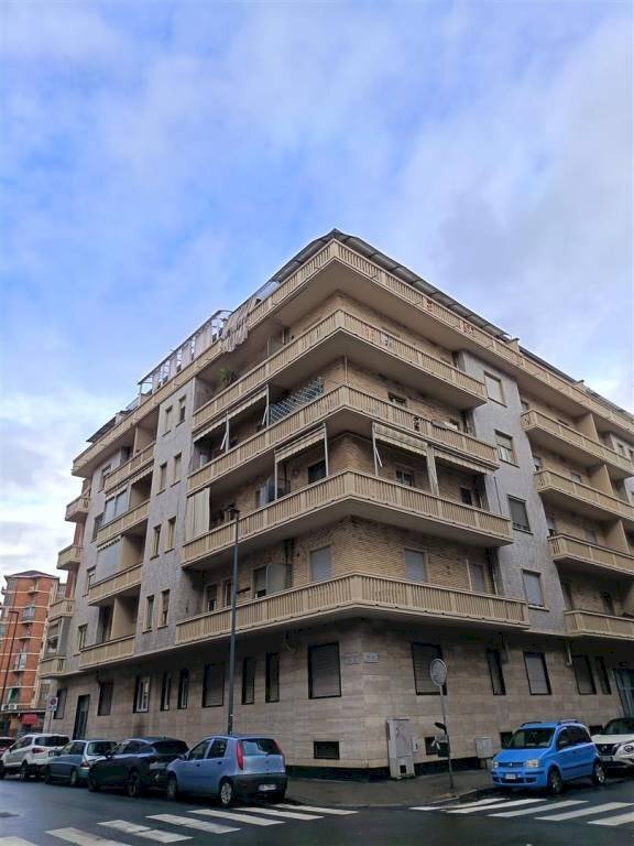 appartamento in vendita a Torino in zona Borgata Vittoria