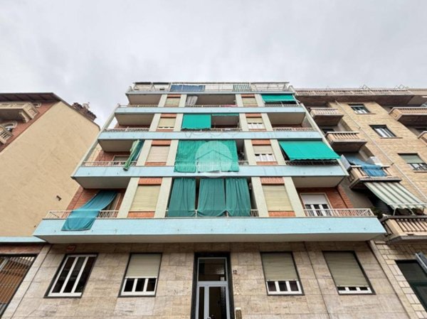 appartamento in vendita a Torino in zona Borgata Vittoria