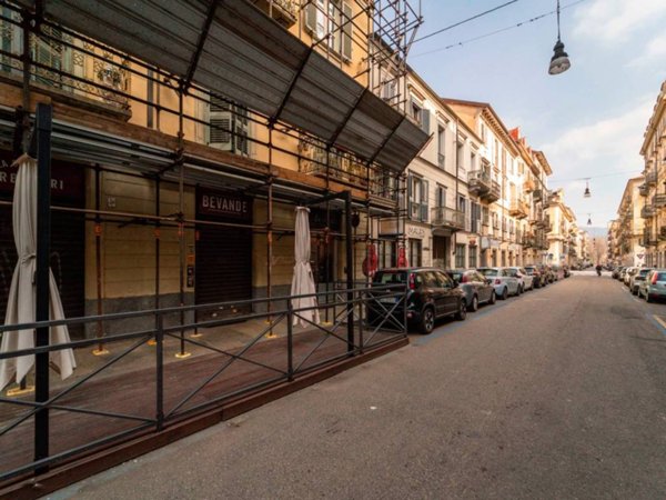 negozio in vendita a Torino in zona San Salvario