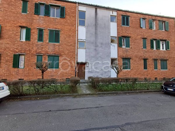 appartamento in vendita a Torino in zona Falchera