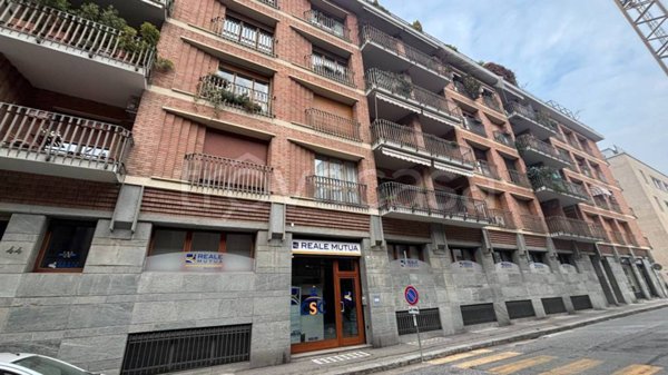 ufficio in vendita a Torino in zona San Salvario