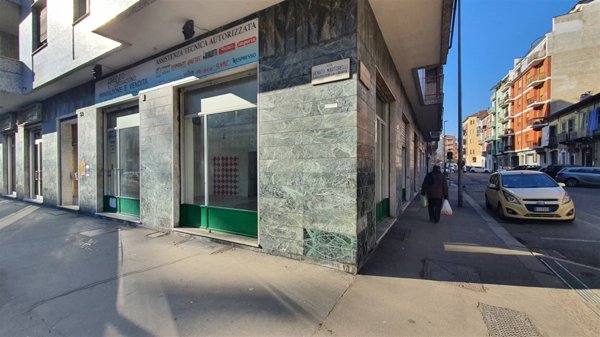 negozio in vendita a Torino in zona Barriera di Milano