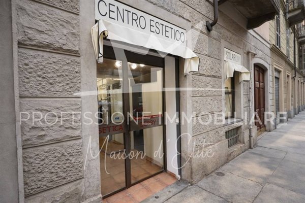 negozio in vendita a Torino in zona Vanchiglia