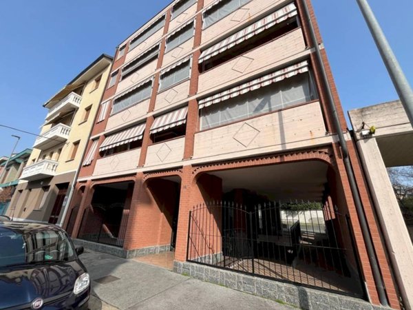 appartamento in vendita a Torino in zona Lucento