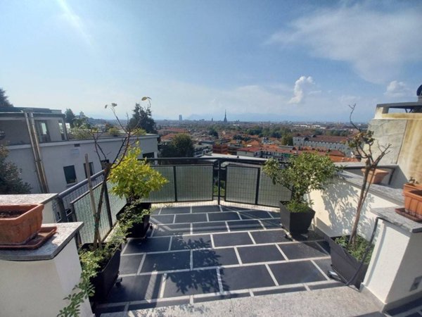 appartamento in vendita a Torino in zona Gran Madre