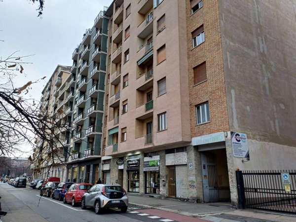 appartamento in vendita a Torino in zona Lingotto