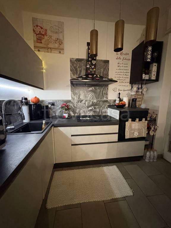 appartamento in vendita a Torino in zona Santa Rita