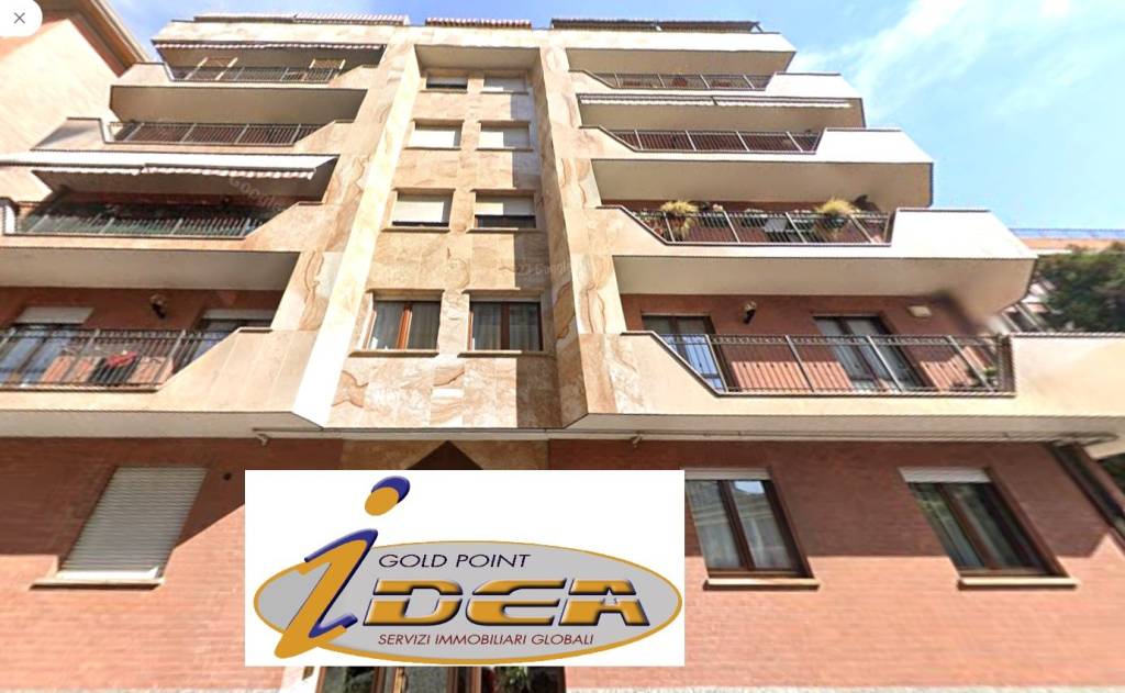 appartamento in vendita a Torino in zona Cit Turin