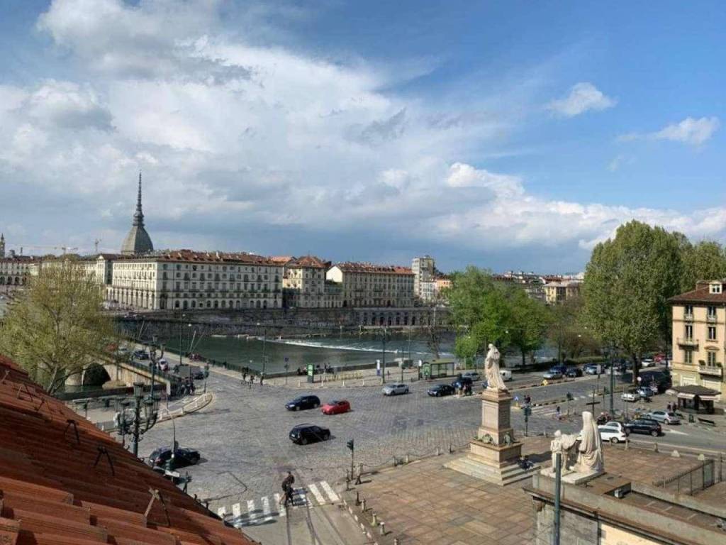 appartamento in vendita a Torino in zona Gran Madre